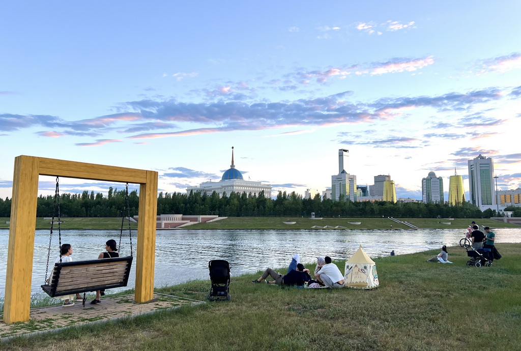 6��29�գ��˂��ڹ��_��˹̹�׶���˹���{��ϣķ������Ϣ�����A��ӛ�� ���d�� �z